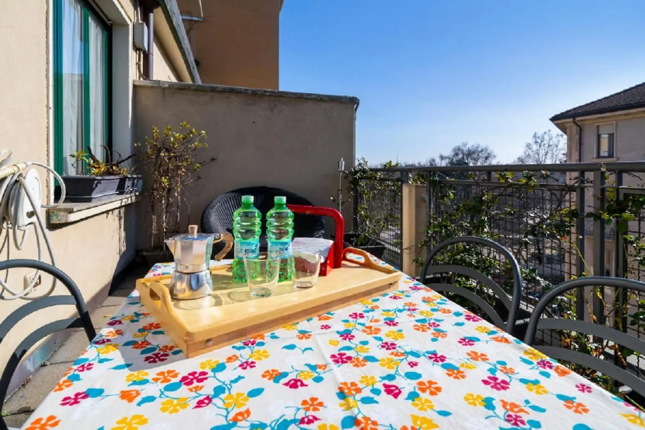 Likehome Milano - Via Coni Zugna 0*, Milan