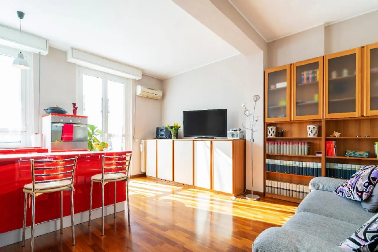 Likehome Milano - Via Coni Zugna Holiday home